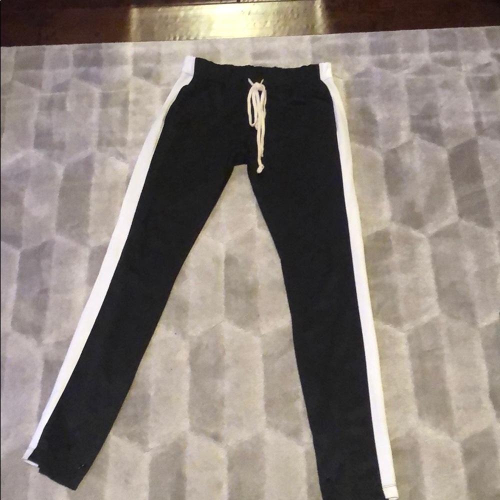 Eptm black and white sweats size medium